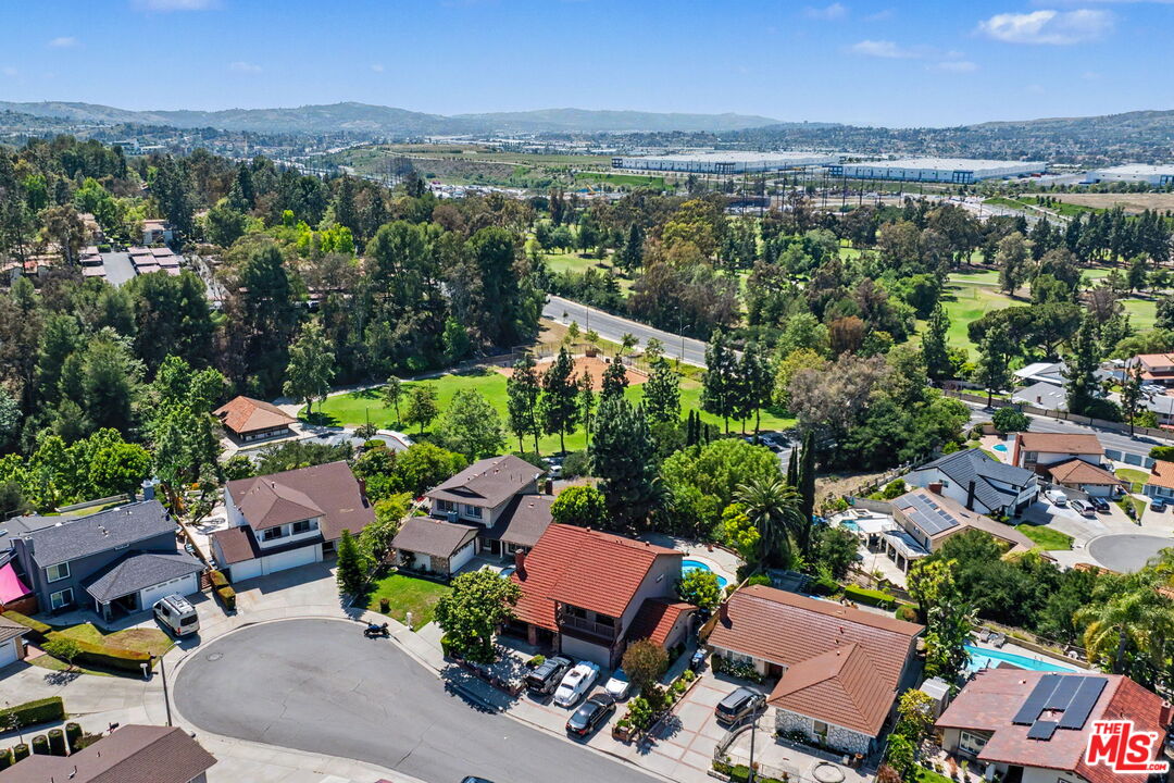 627 Mount St