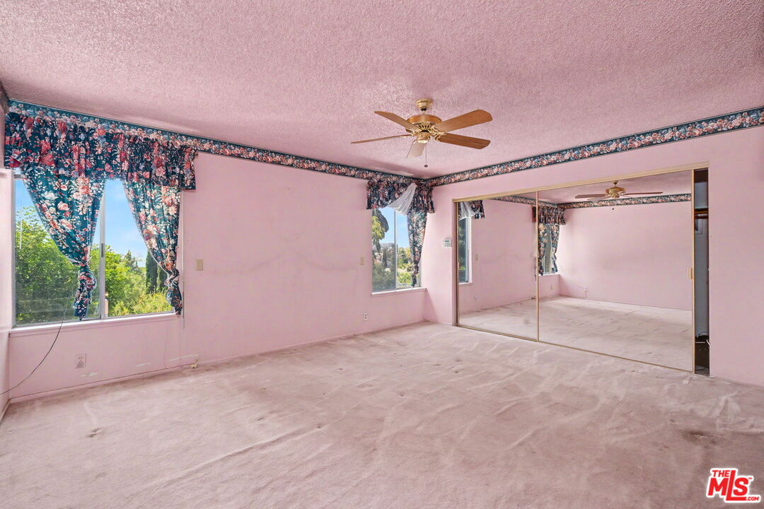 627 Mount St