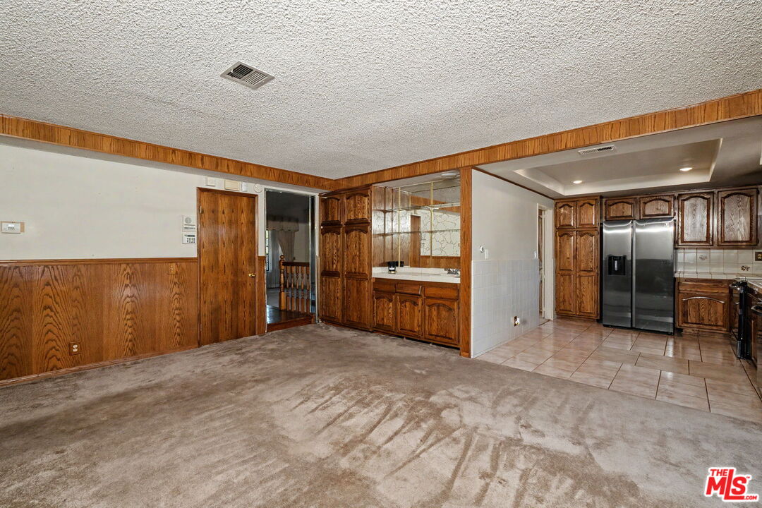 627 Mount St