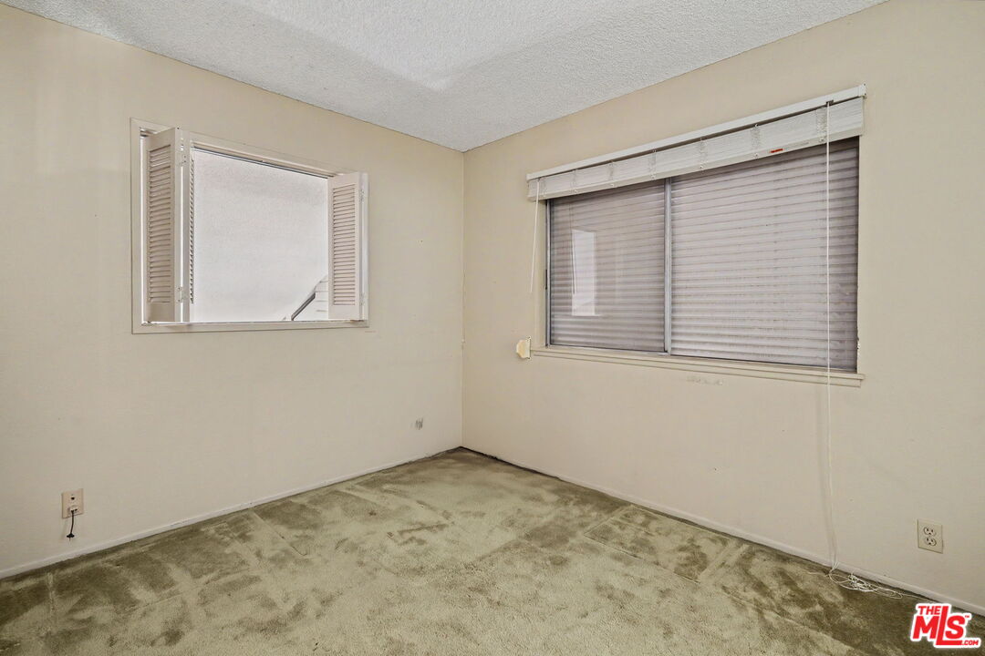 627 Mount St