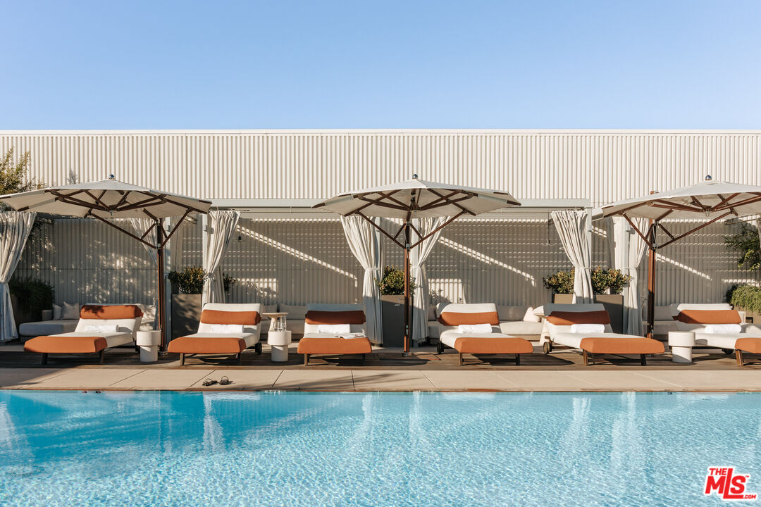 9200 Wilshire Blvd Unit: 505W