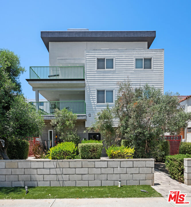 1431 S Sherbourne Dr