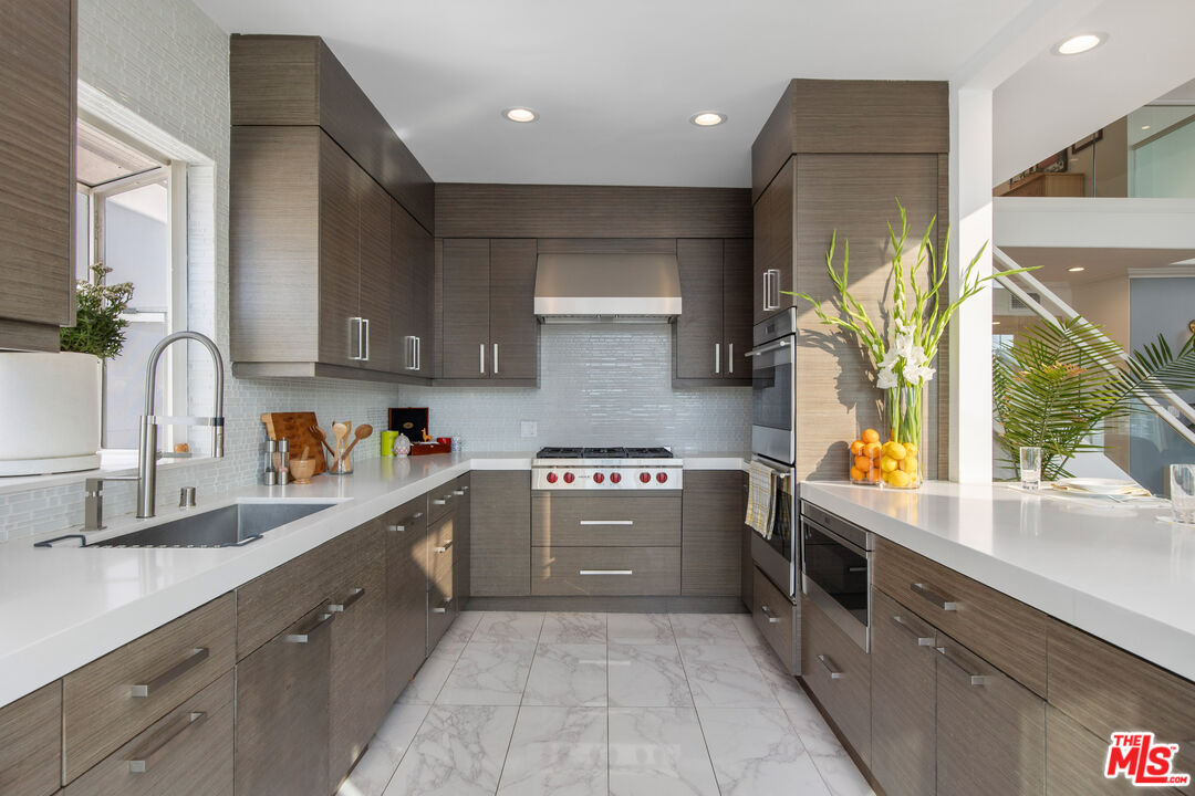 11723 Goshen Ave Unit: 302