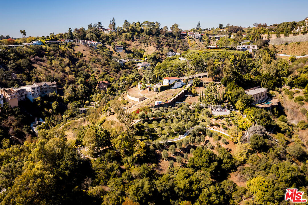 1436 Bella Dr