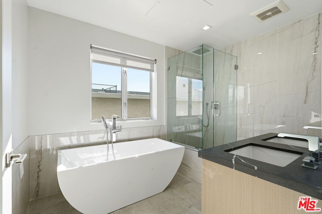 1006 Hancock Ave Unit: B