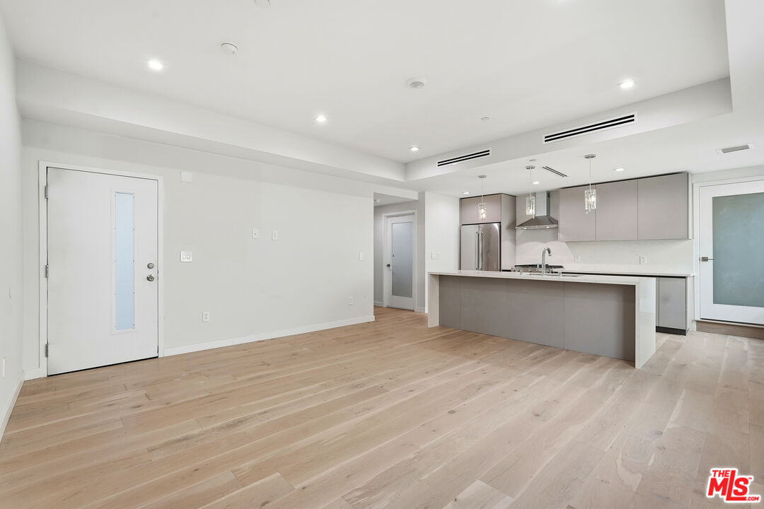 1006 Hancock Ave Unit: B