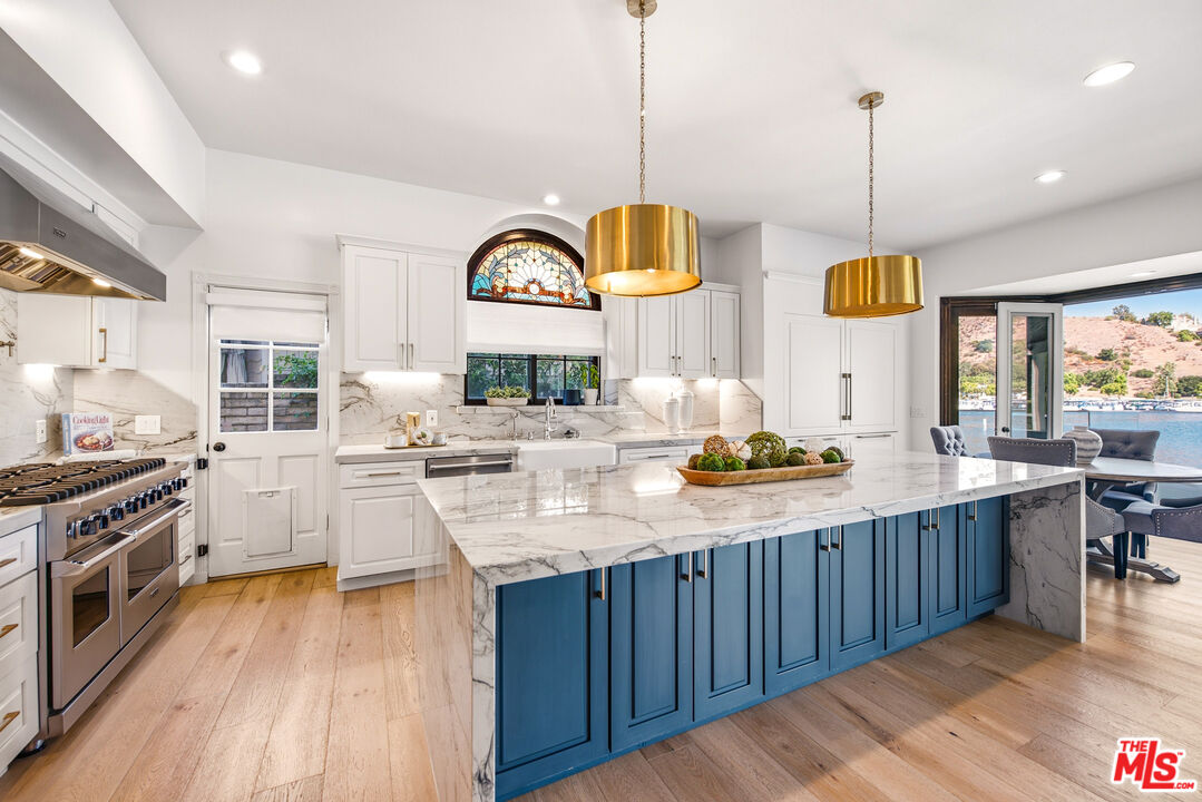 3704 Capstan Cir