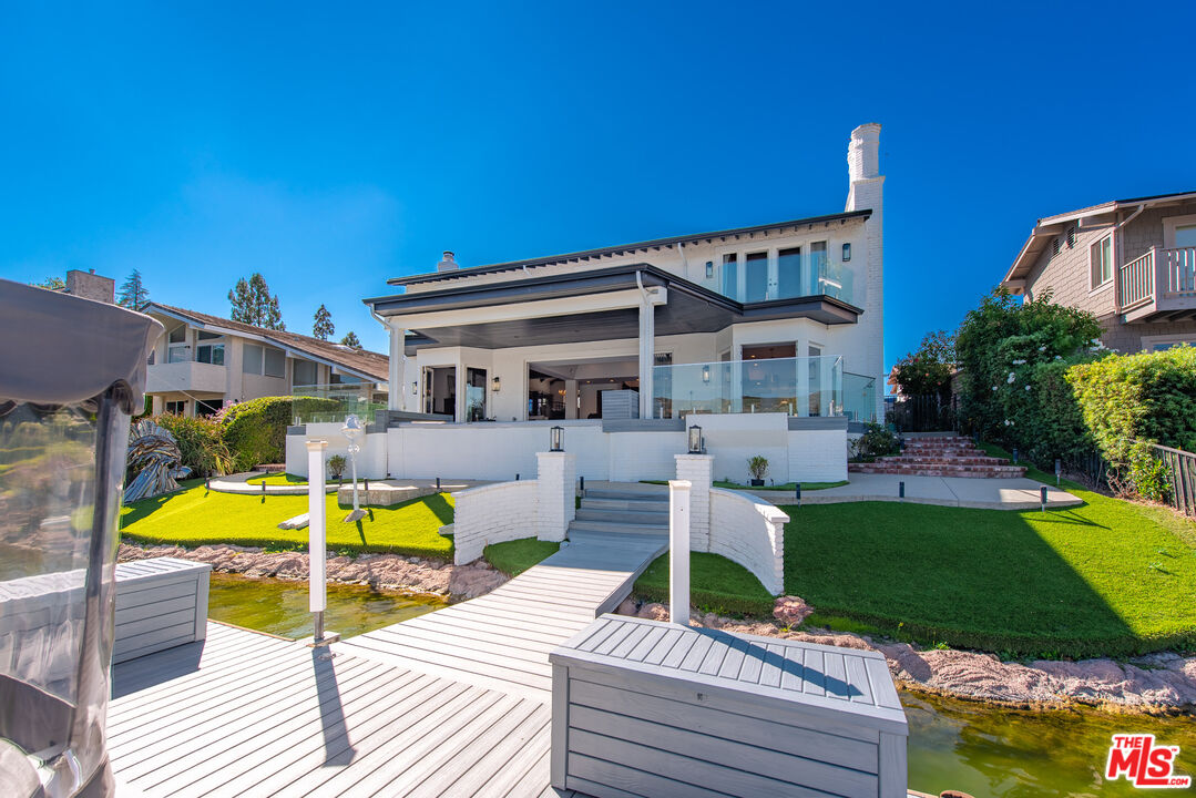 3704 Capstan Cir