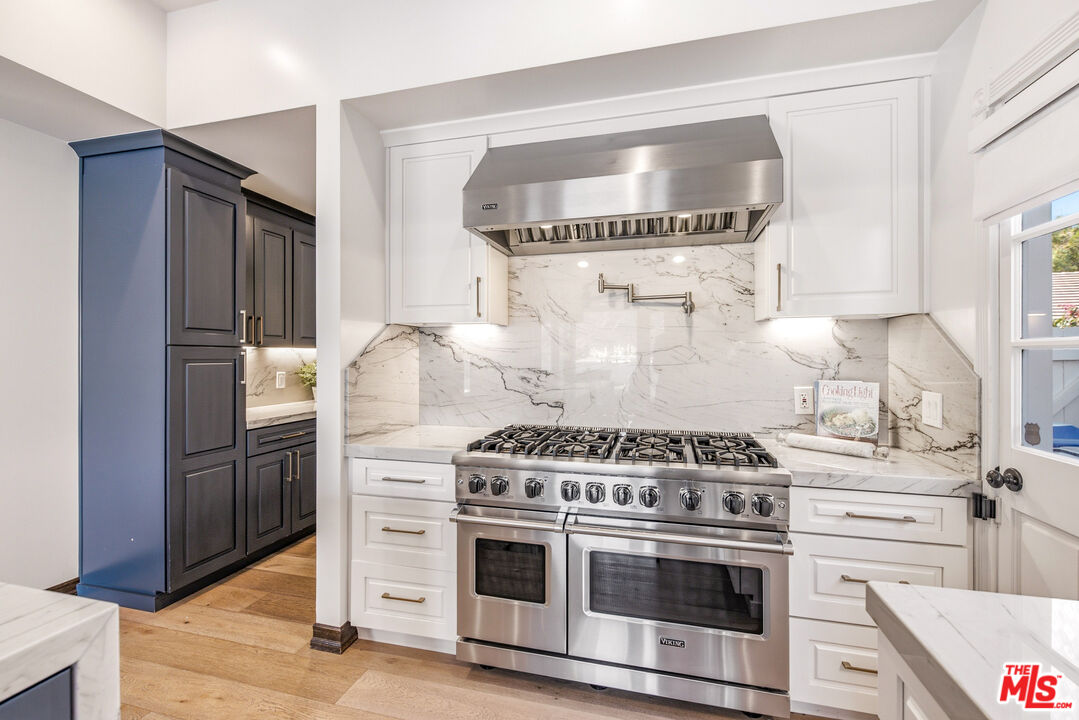 3704 Capstan Cir
