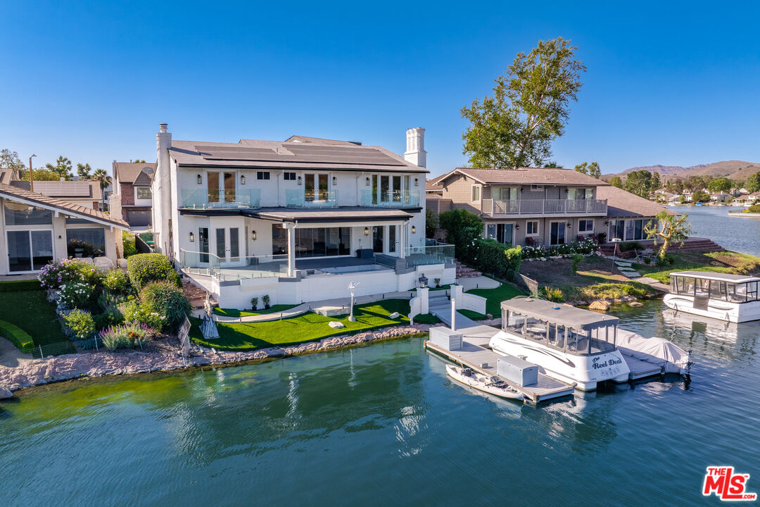 3704 Capstan Cir