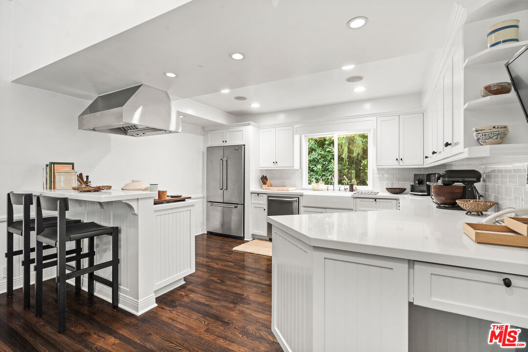 2107 El Roble Ln