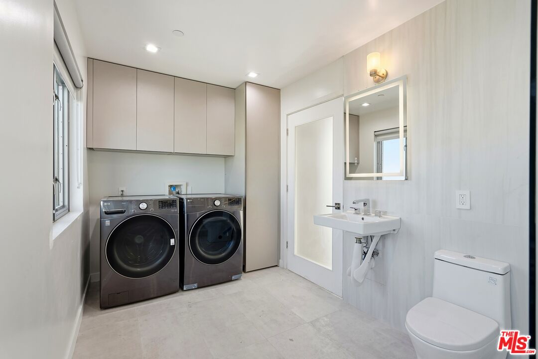 1006 Hancock Ave Unit: PH