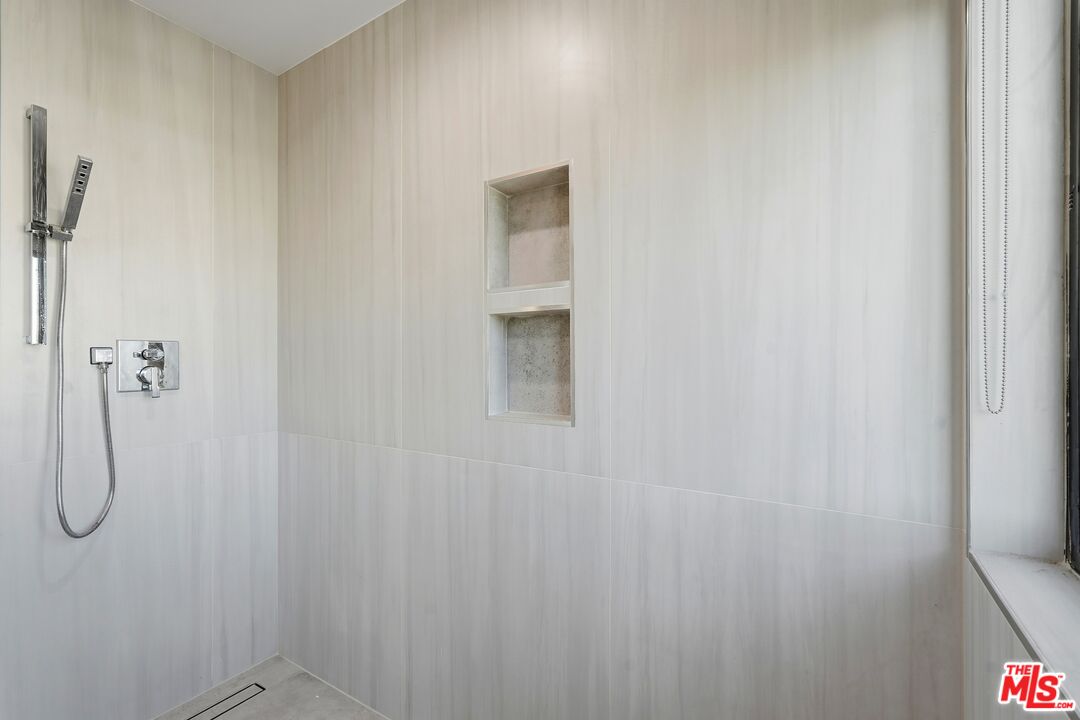 1006 Hancock Ave Unit: PH