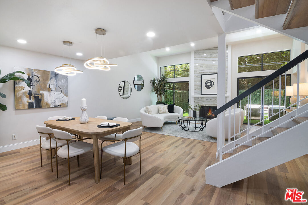 1925 S Beverly Glen Blvd Unit: 30