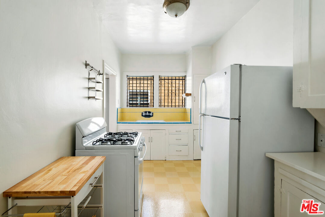 448 N Ogden Dr