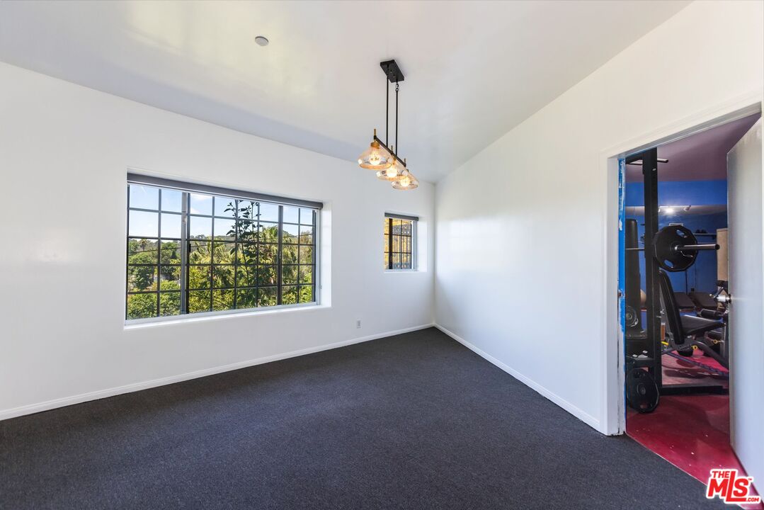 2651 La Cuesta Dr