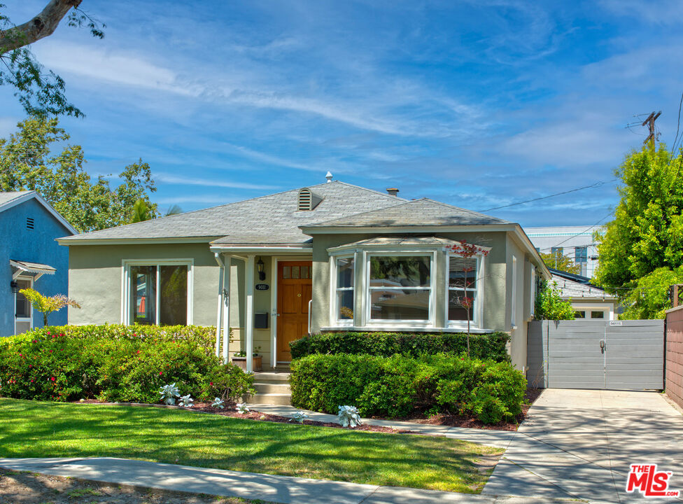 9011 Krueger St