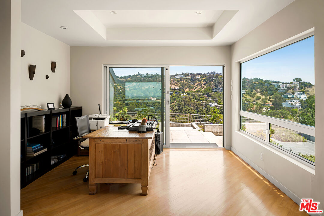 1270 Lago Vista Dr