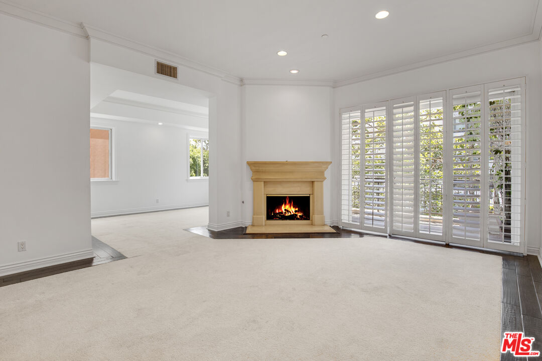 132 S Maple Dr Unit: 201