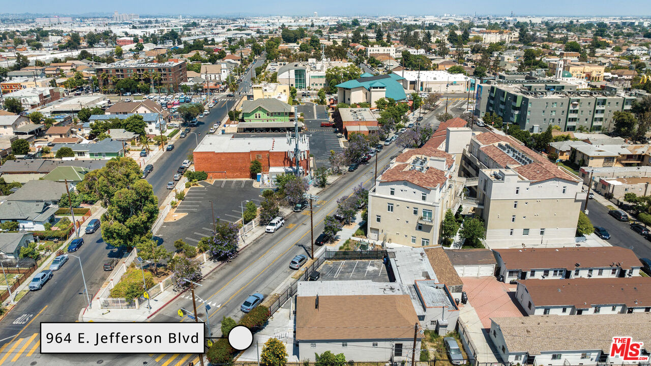 964 Jefferson Blvd