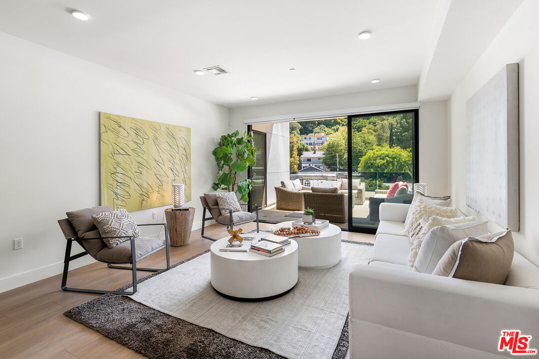 3651 Regal Pl Unit: 401