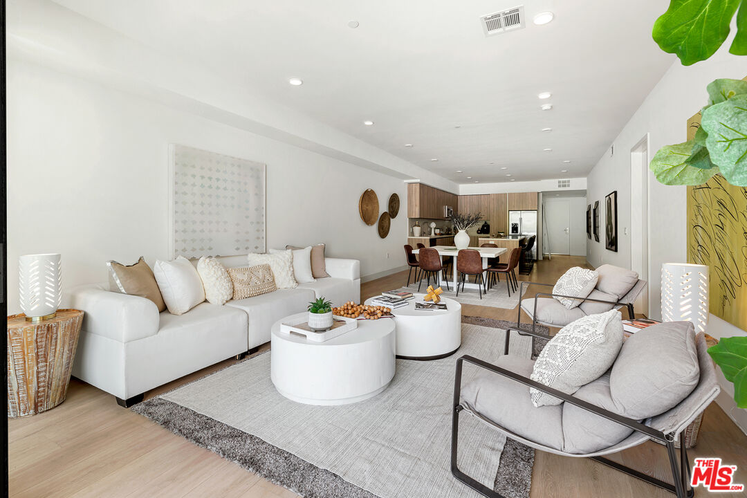 3651 Regal Pl Unit: 401