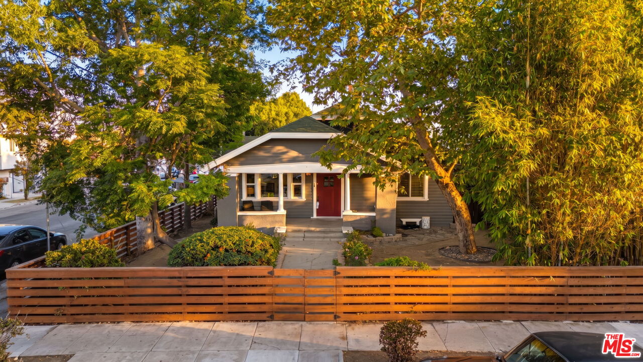 5802 Lexington Ave