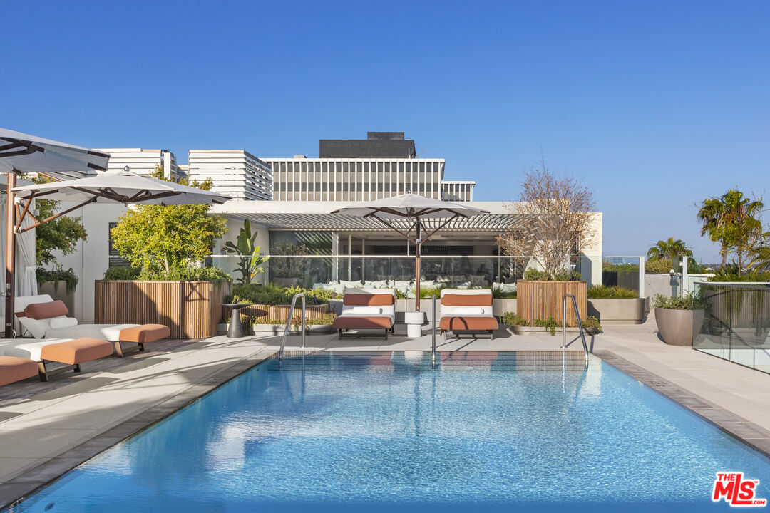 9200 Wilshire Blvd Unit: 306W