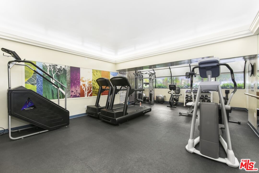 1155 N La Cienega Blvd Unit: 306