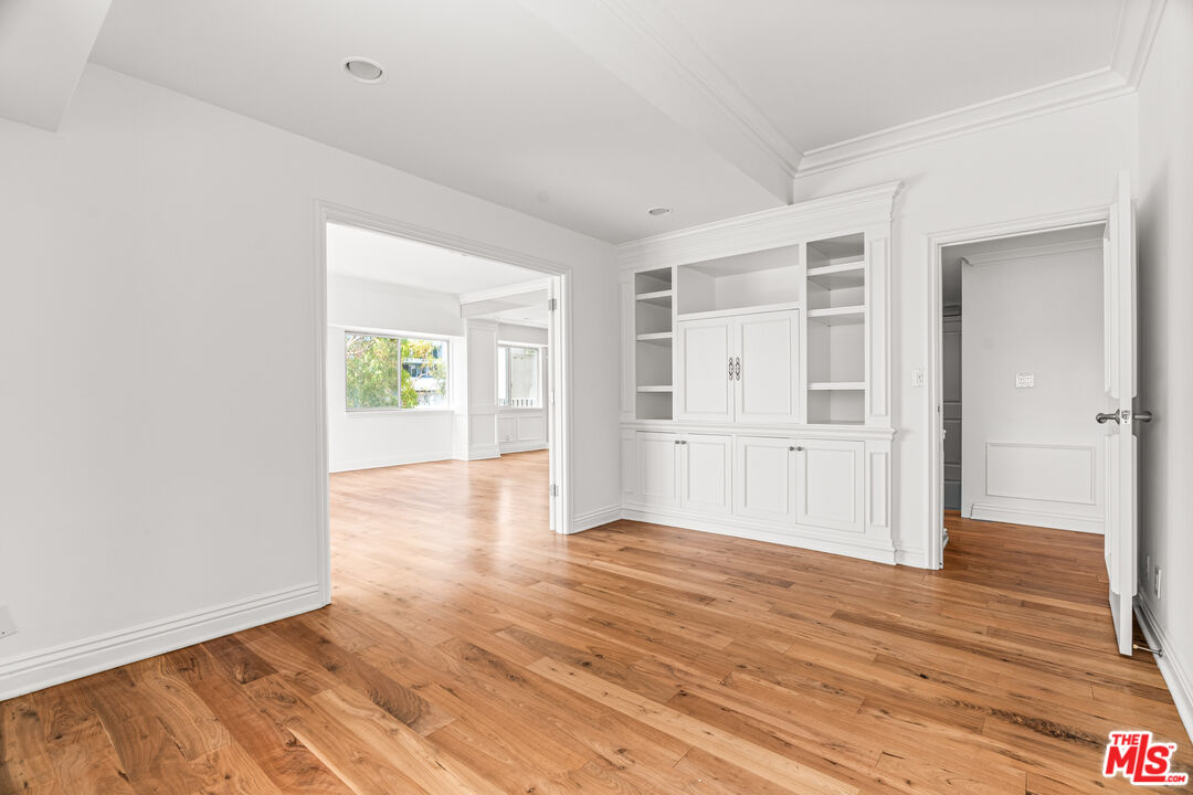 1155 N La Cienega Blvd Unit: 306