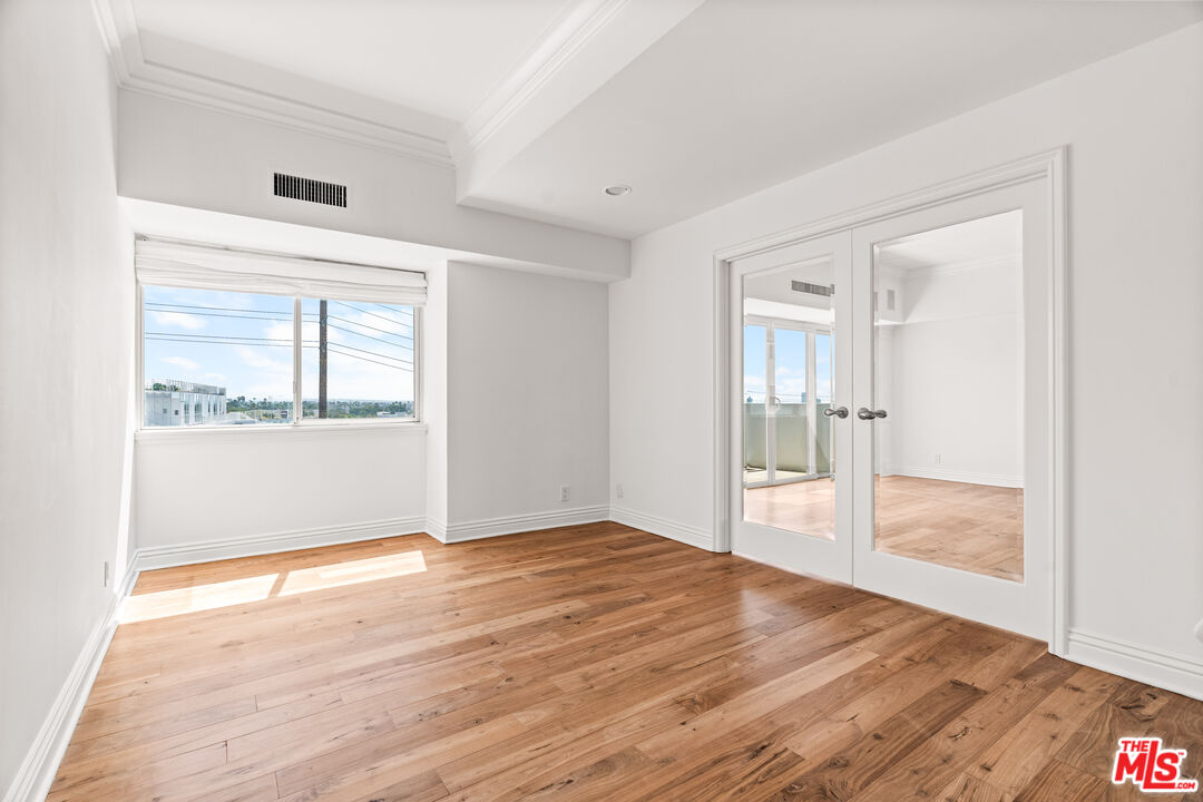 1155 N La Cienega Blvd Unit: 306