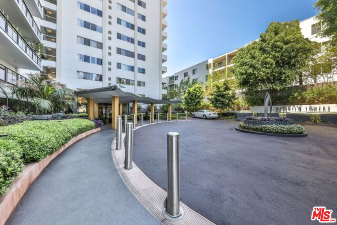 1155 N La Cienega Blvd Unit: 306