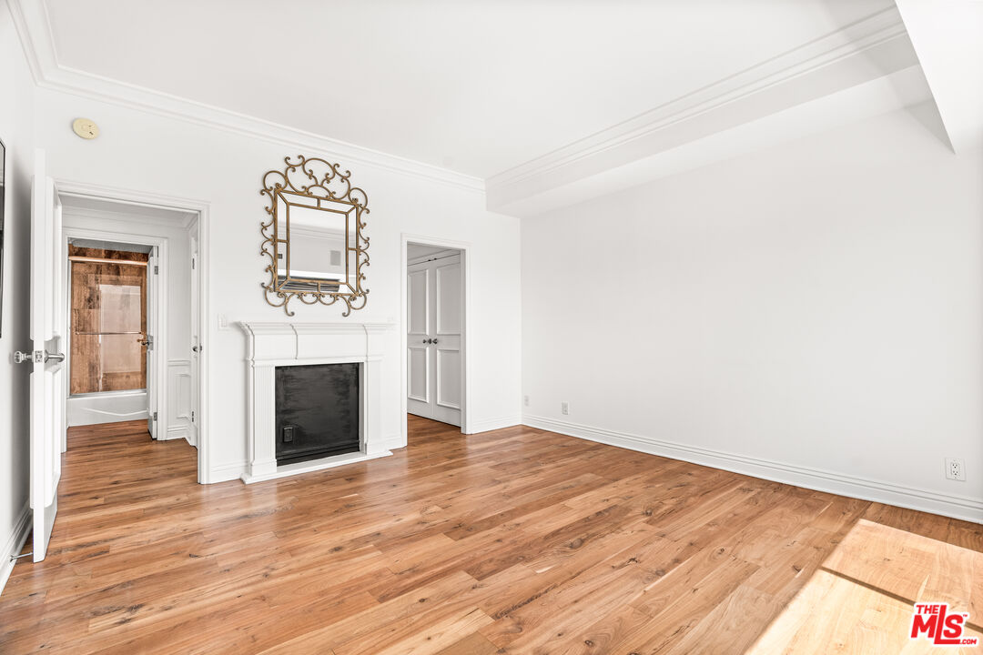 1155 N La Cienega Blvd Unit: 306