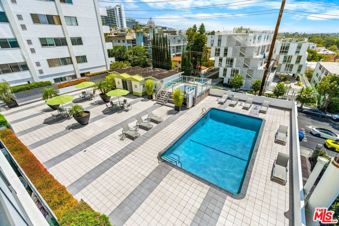 1155 N La Cienega Blvd Unit: 306