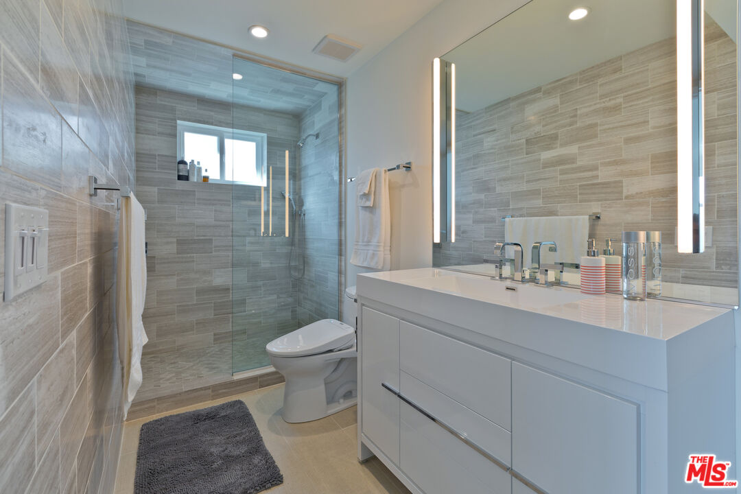 3545 Ridgeview Cir