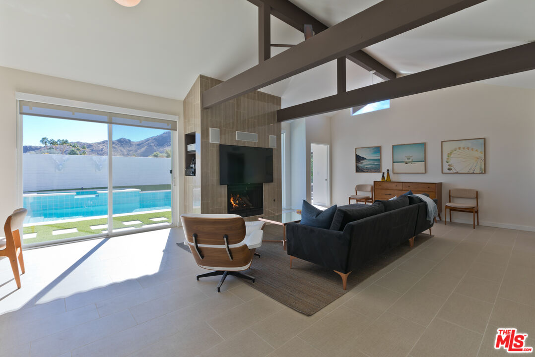 3545 Ridgeview Cir