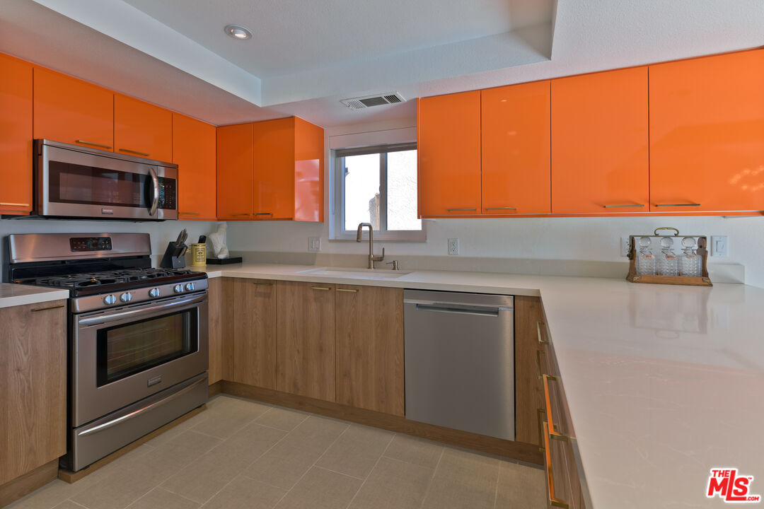 3545 Ridgeview Cir