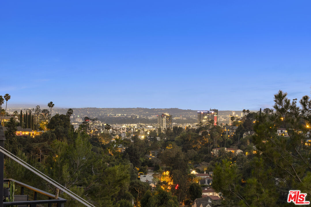 2549 Canyon Oak Dr
