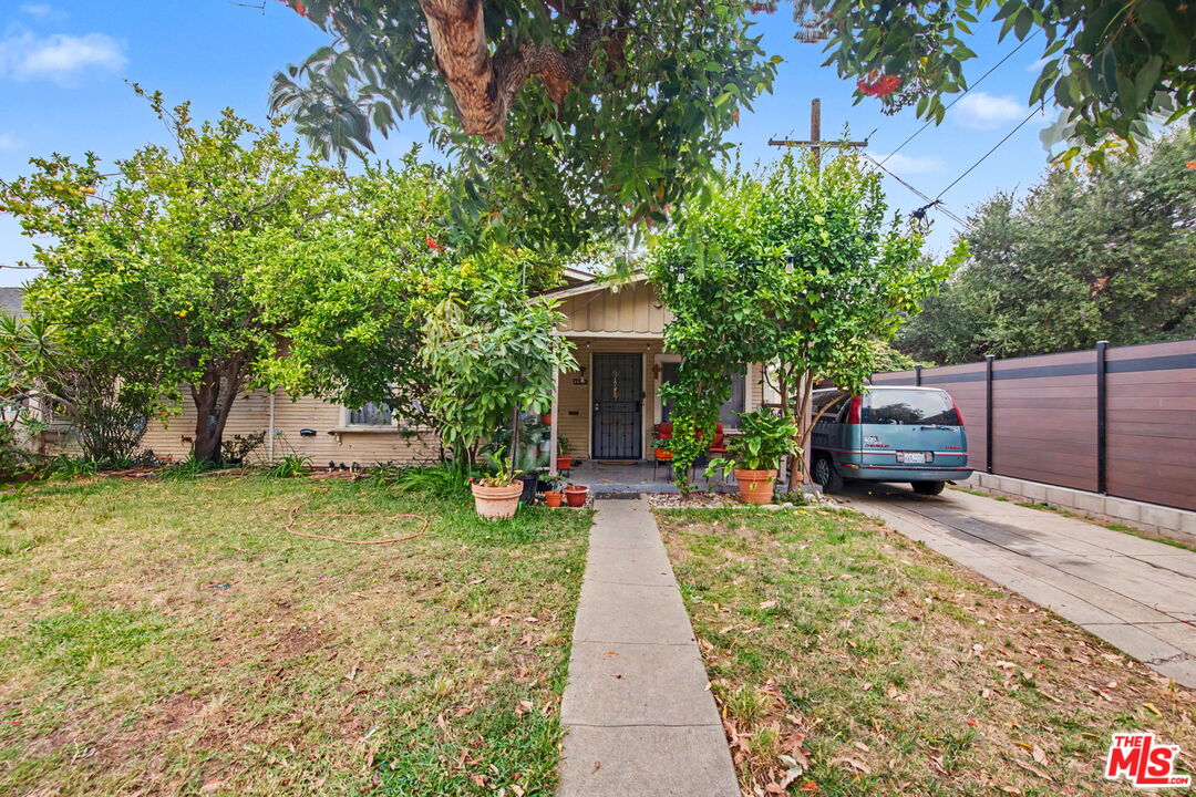 1013 Florence Pl