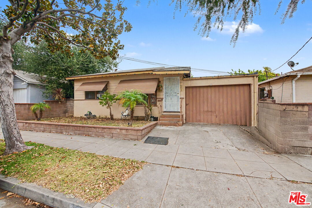 1013 Florence Pl