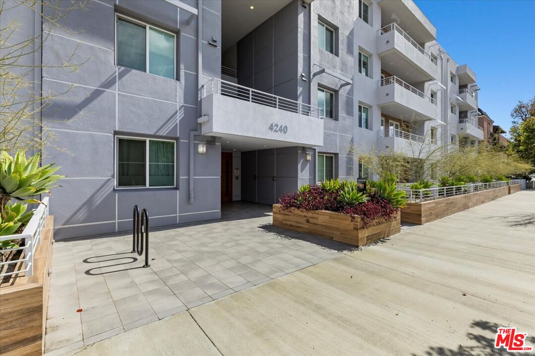 4240 Laurel Canyon Blvd Unit: 107