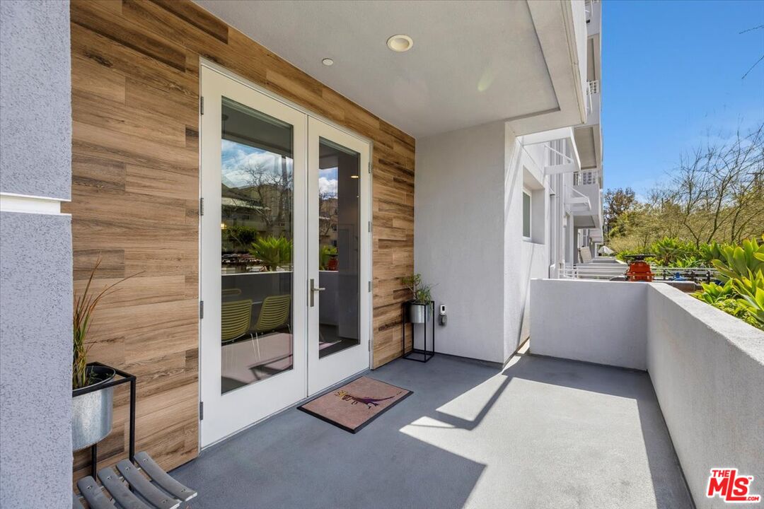 4240 Laurel Canyon Blvd Unit: 107