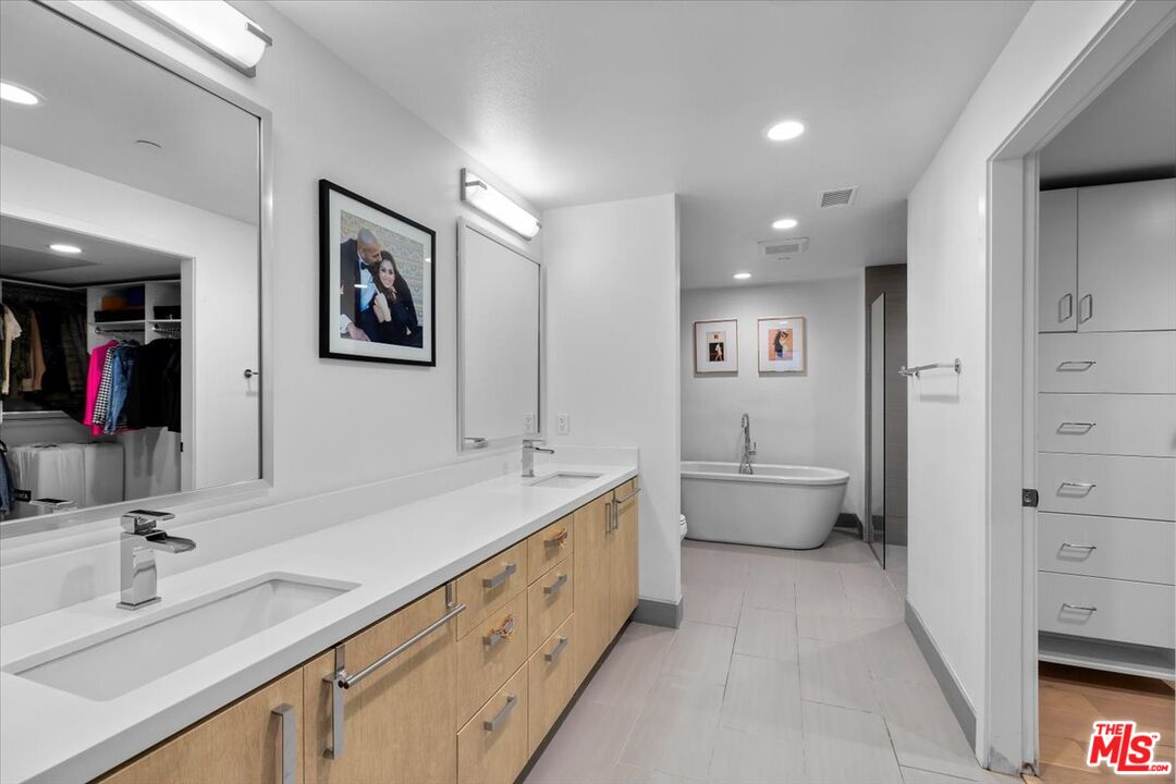 4240 Laurel Canyon Blvd Unit: 107