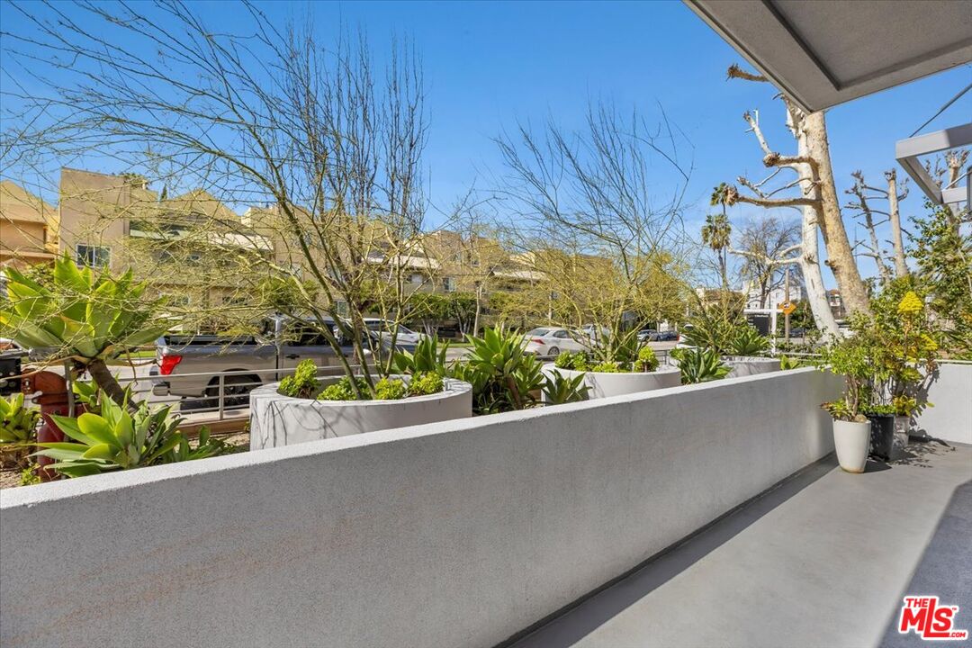 4240 Laurel Canyon Blvd Unit: 107
