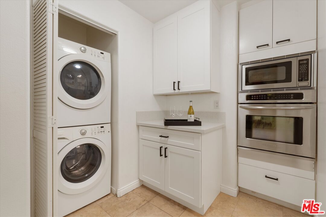 1920 S Beverly Glen Blvd Unit: 101