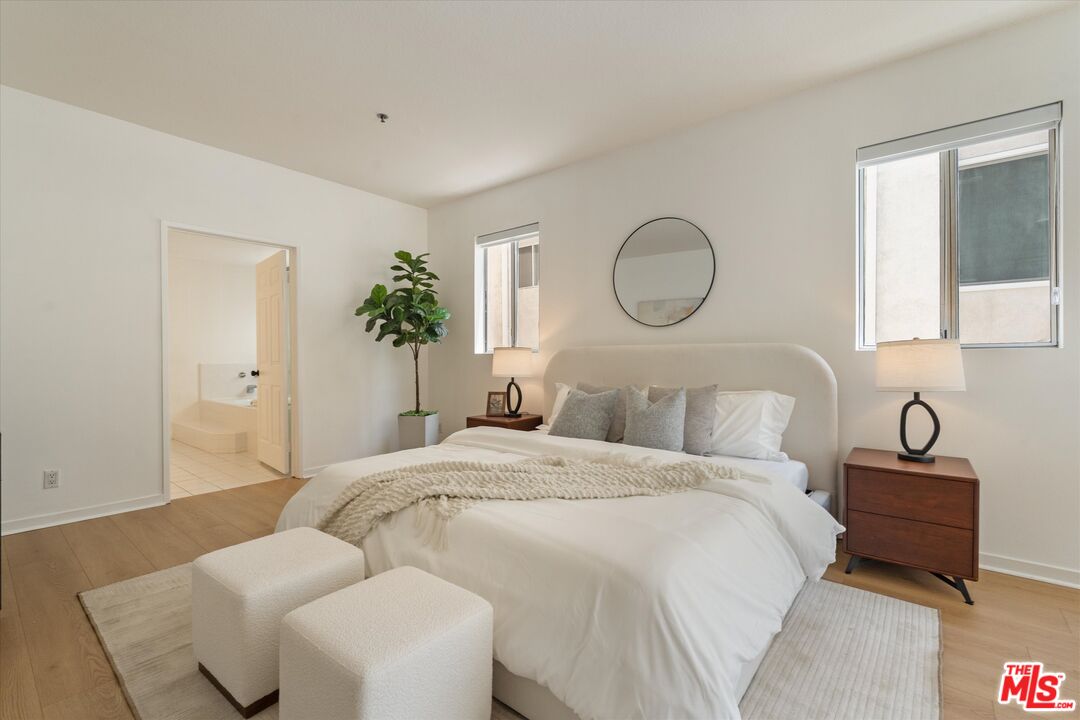 1920 S Beverly Glen Blvd Unit: 101