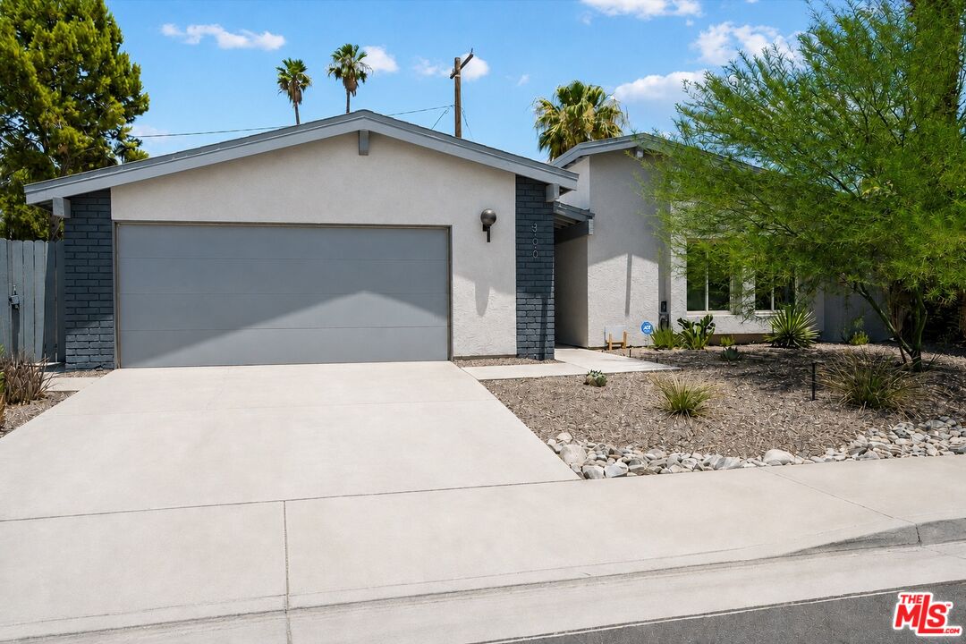 900 S Nueva Vista Dr