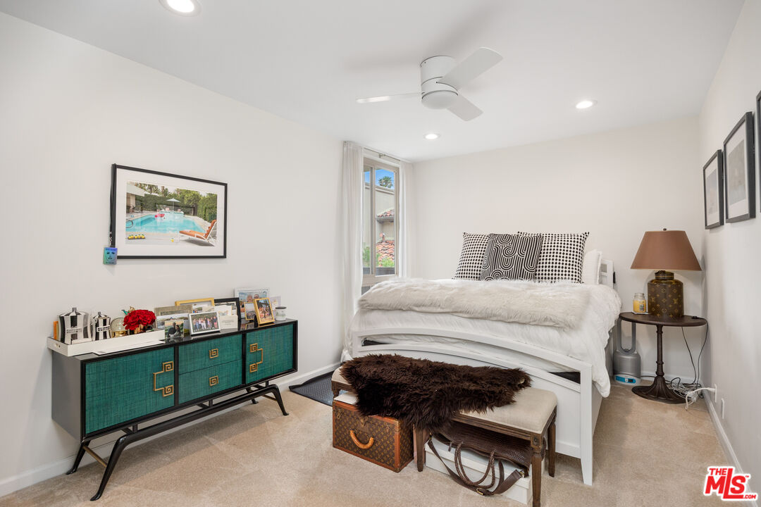 809 S Bundy Dr Unit: 205