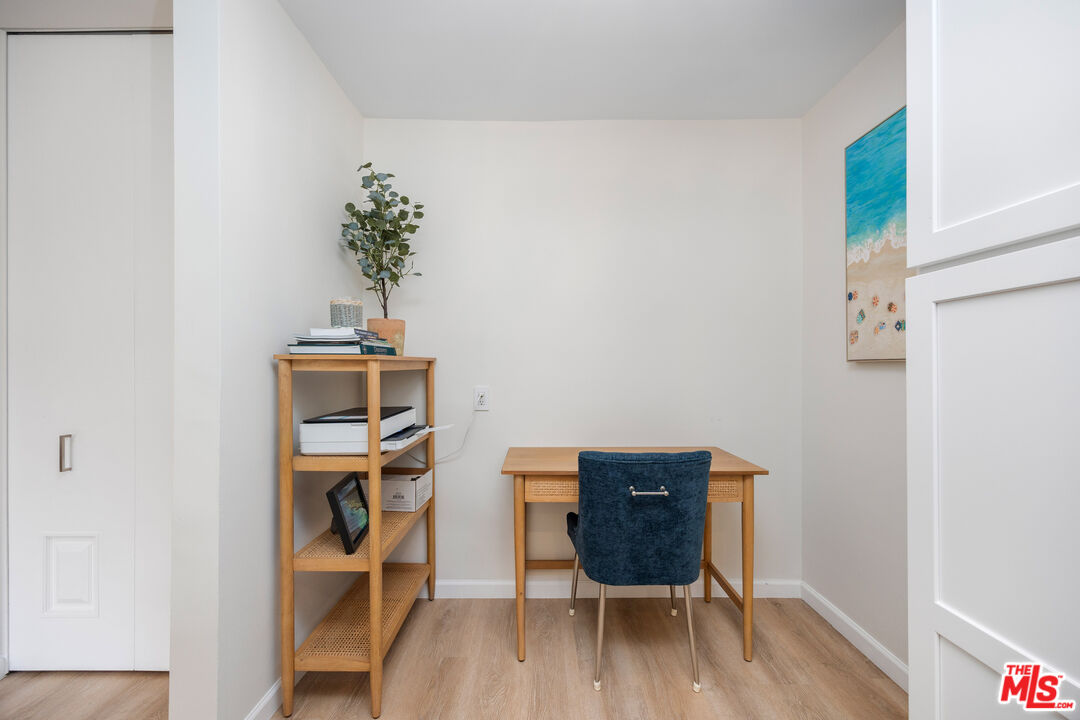 809 S Bundy Dr Unit: 205