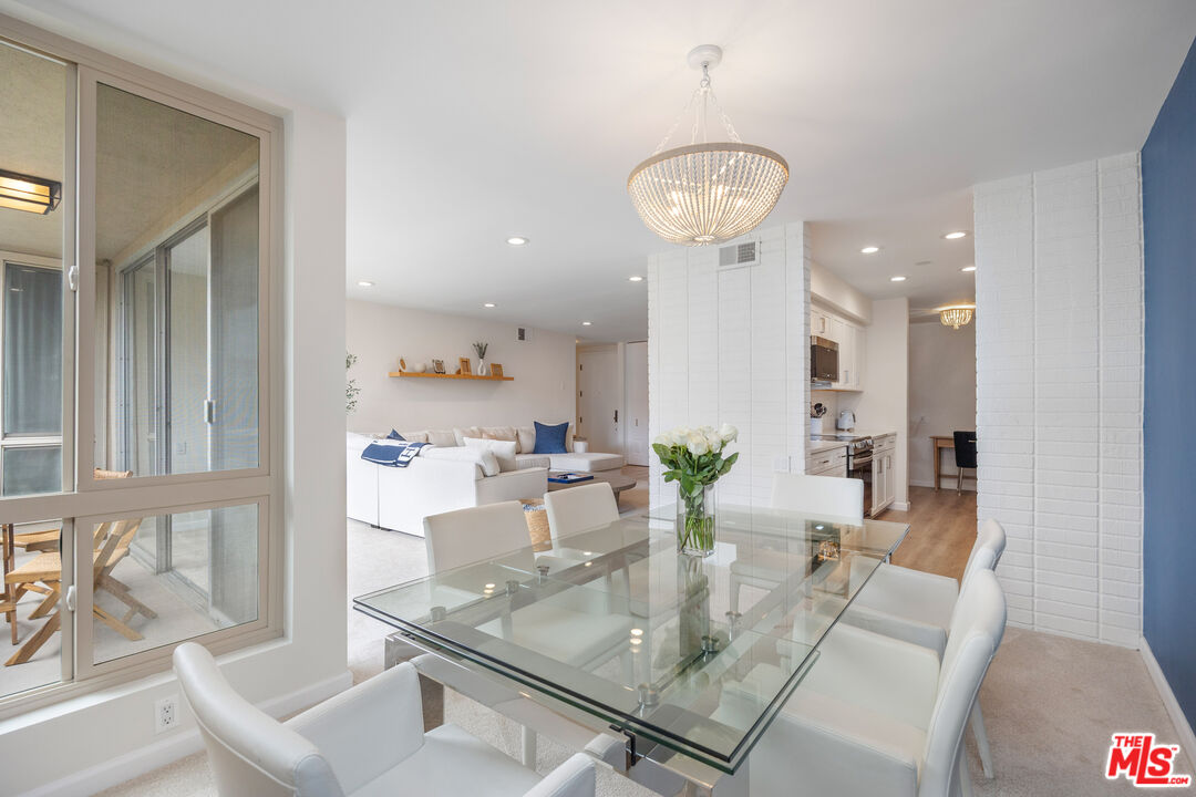 809 S Bundy Dr Unit: 205